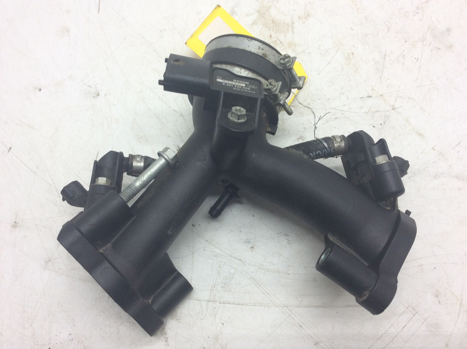 2007 Can-Am Outlander 500- air intake manifold - Image 5