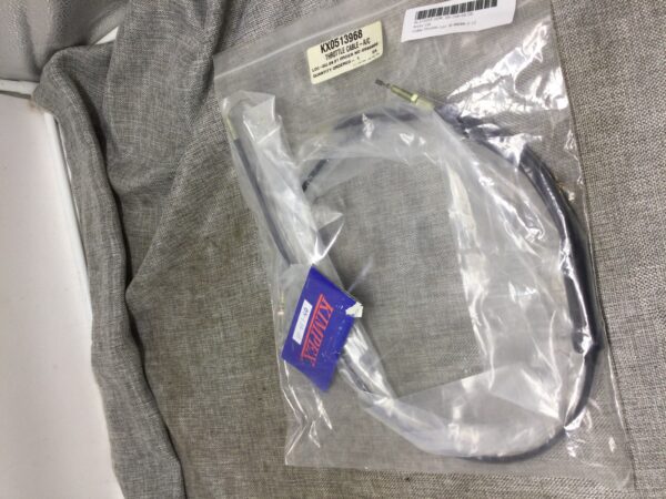 THROTTLE CABLE - Image 3