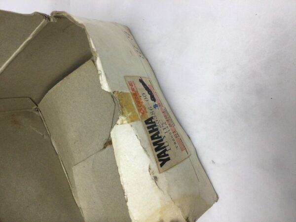 1987 Yamaha REAR WHEEL ALMITE GOLD - Image 2