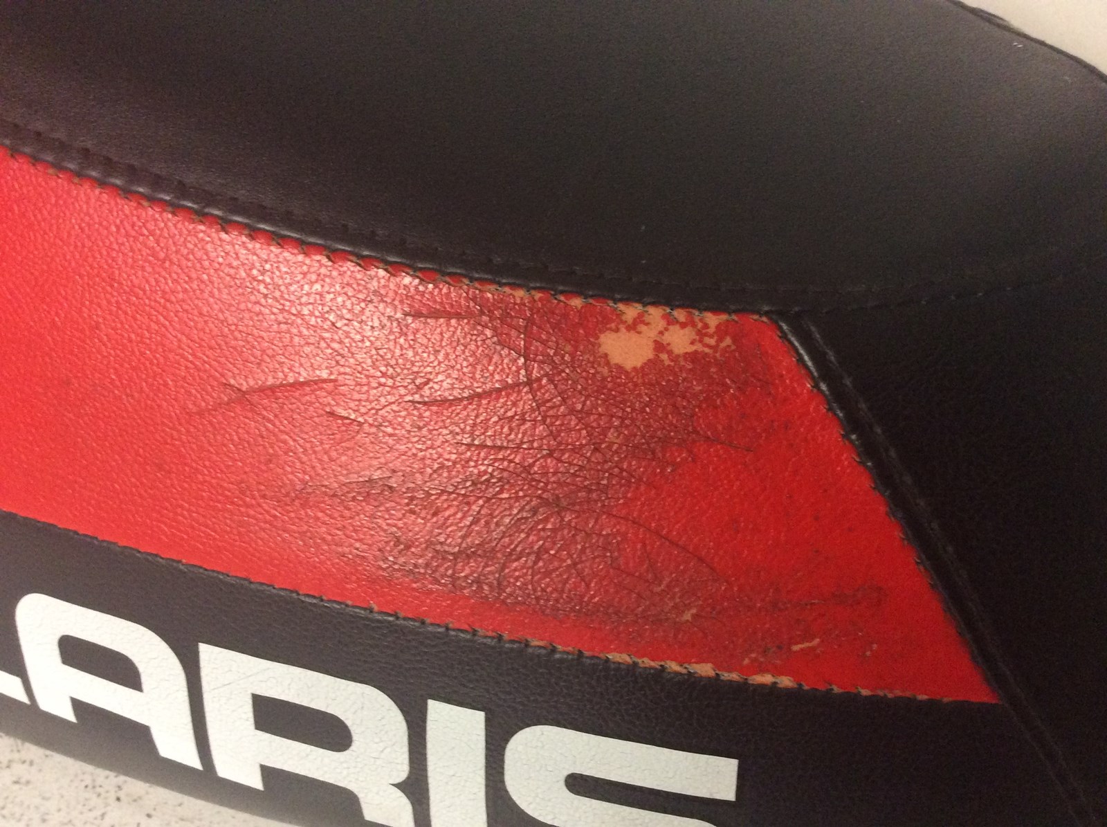 2005 Polaris Used Seat Assembly - Image 4