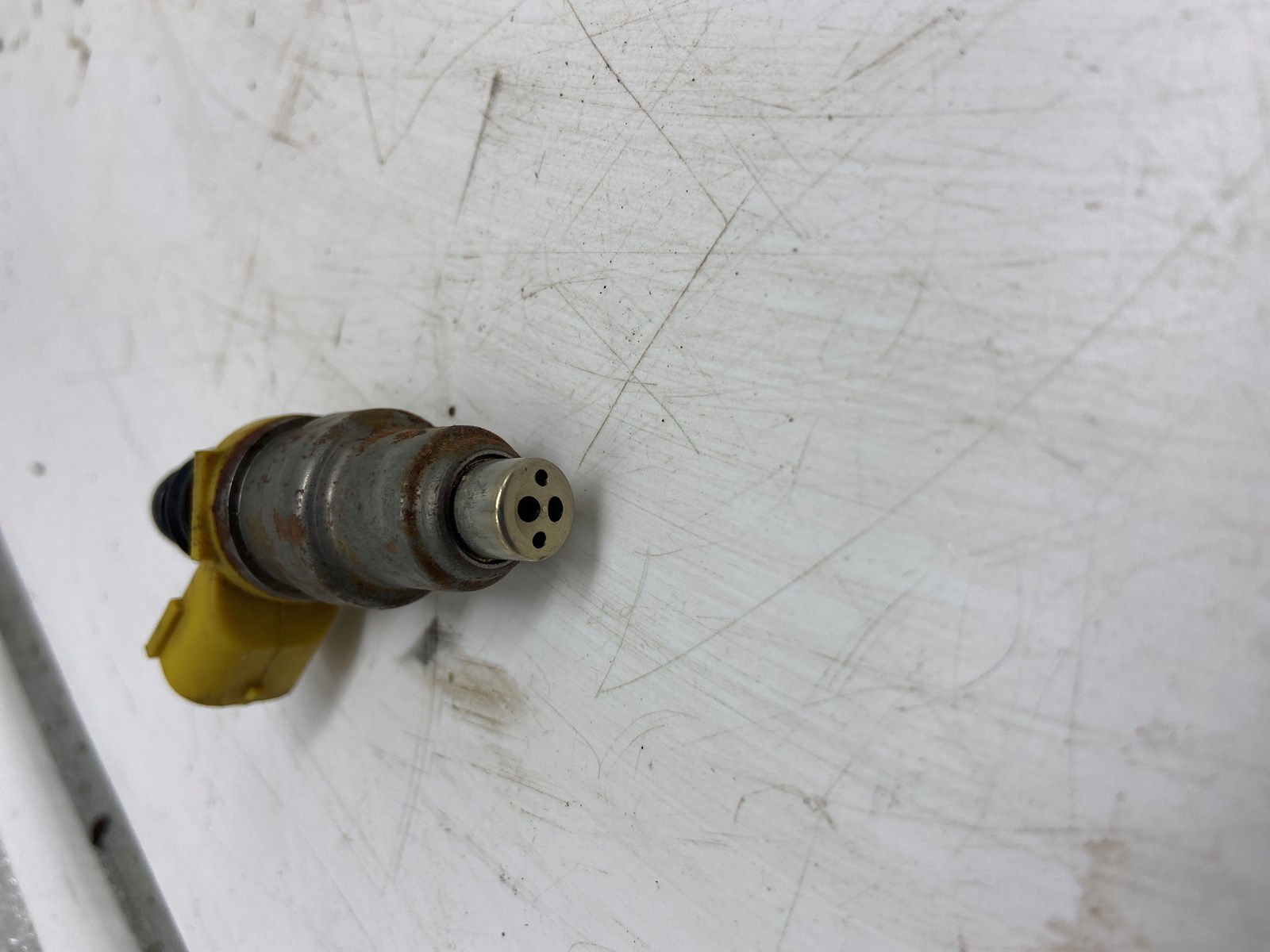 2002 Arctic Cat Fuel injector - Triangle - Image 3