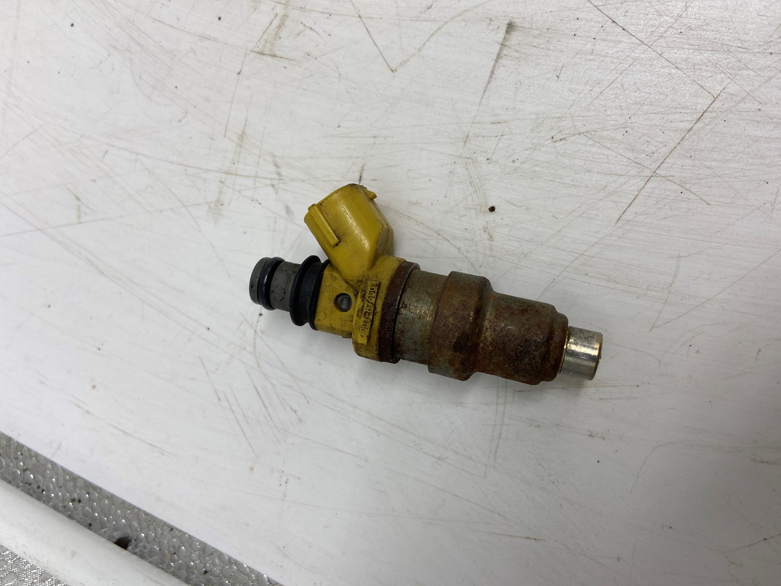 2002 Arctic Cat Fuel injector - Triangle