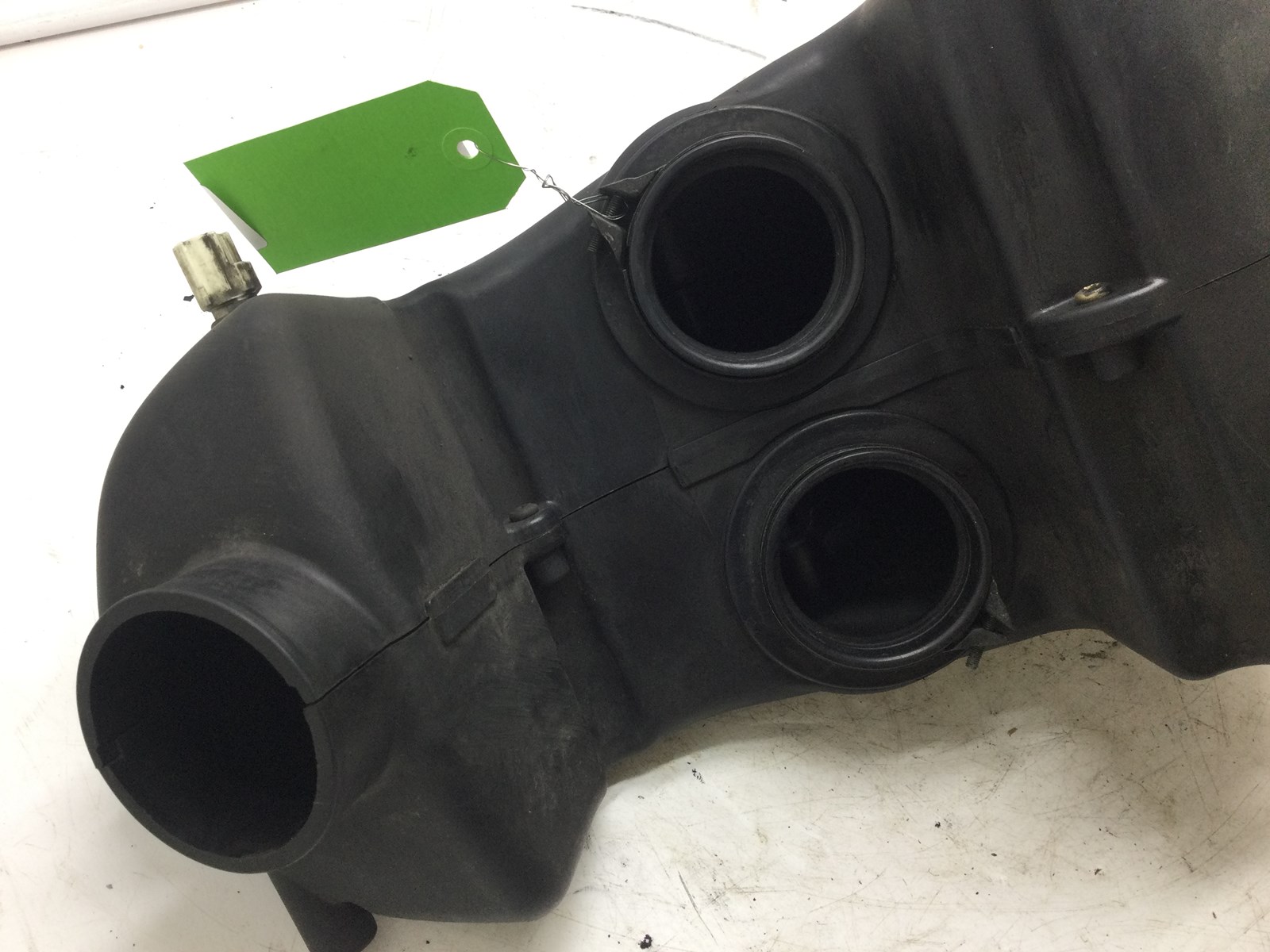 2015 Arctic Cat Airbox - Image 2