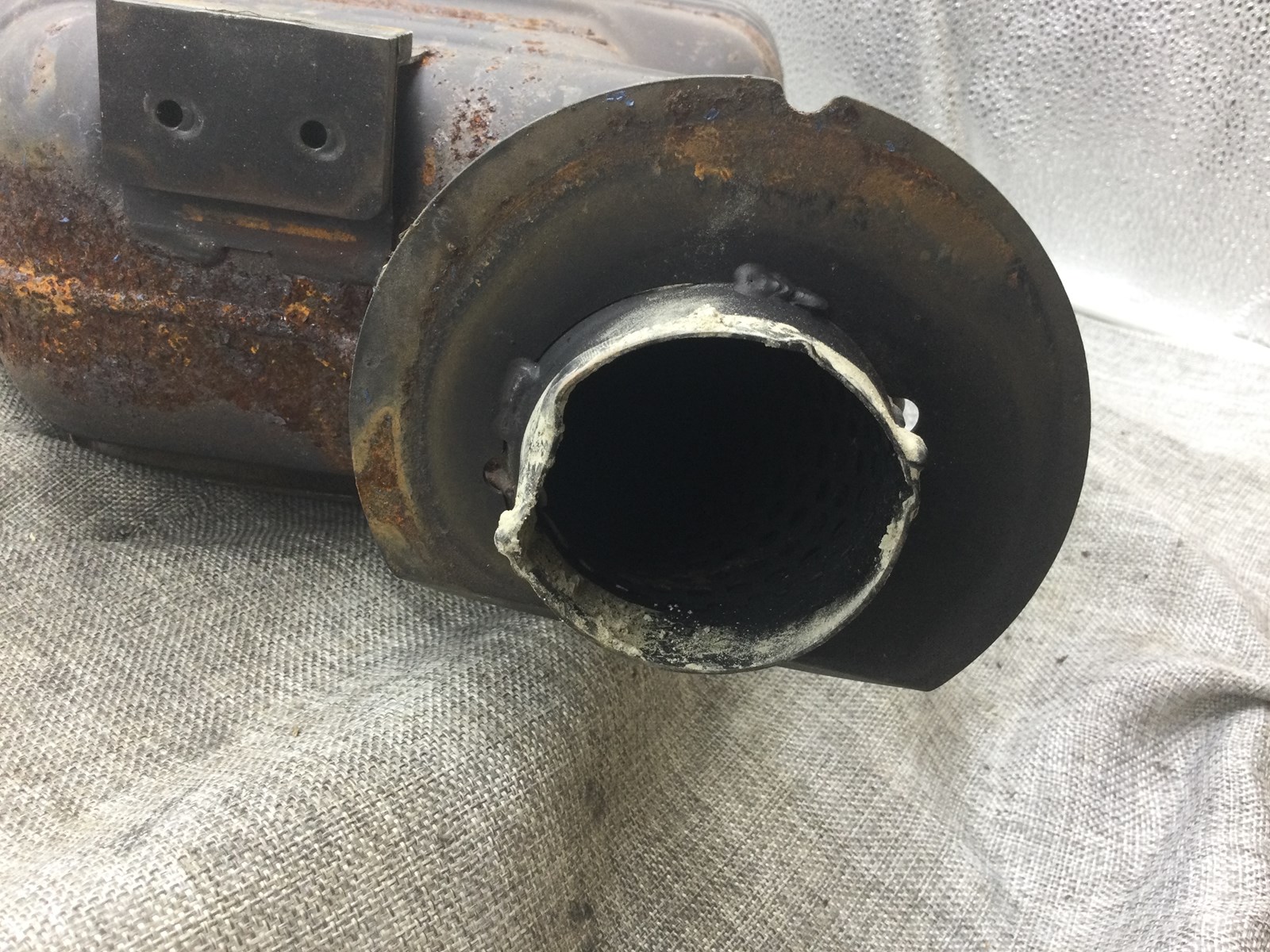 1999 Yamaha muffler silencer - Image 3