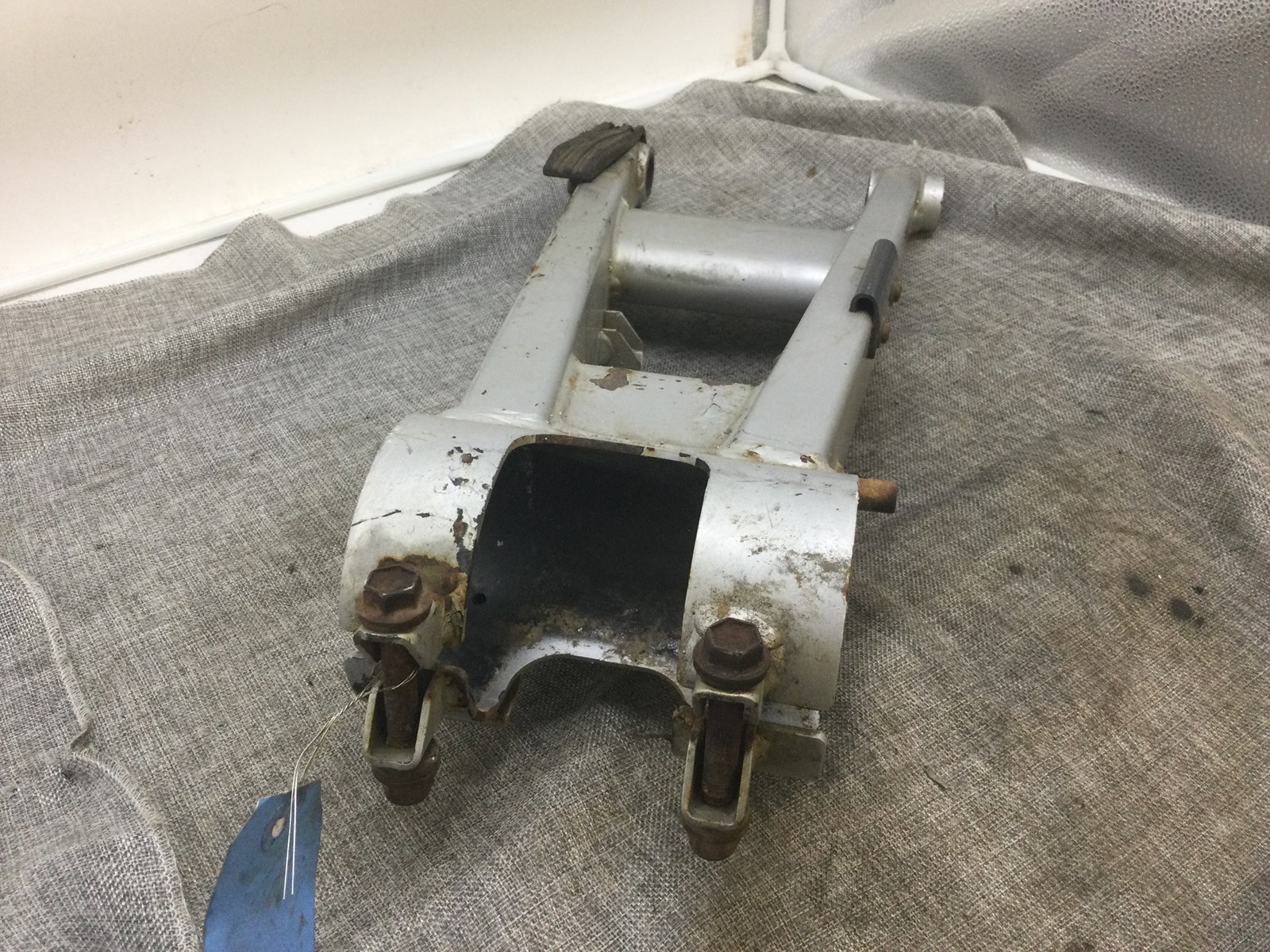 2008 Polaris swing arm - Image 2