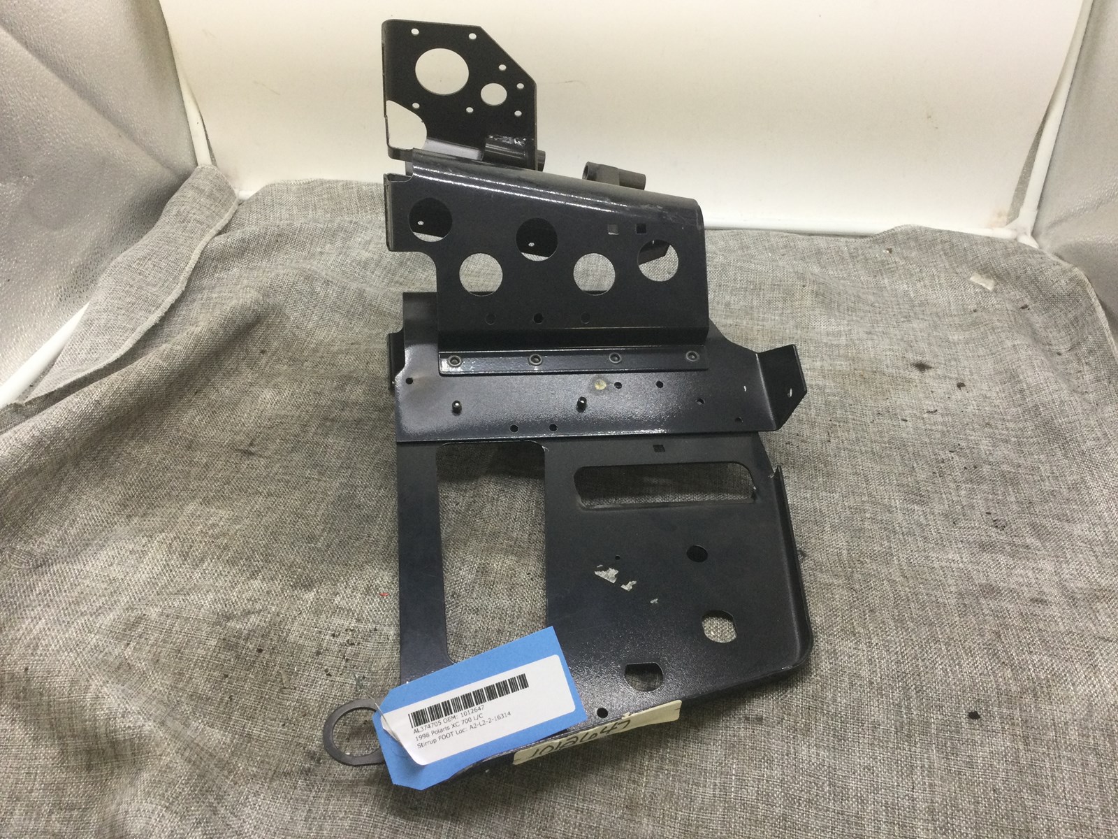 1998 Polaris FOOTREST ASM,RH,BLK - Image 2