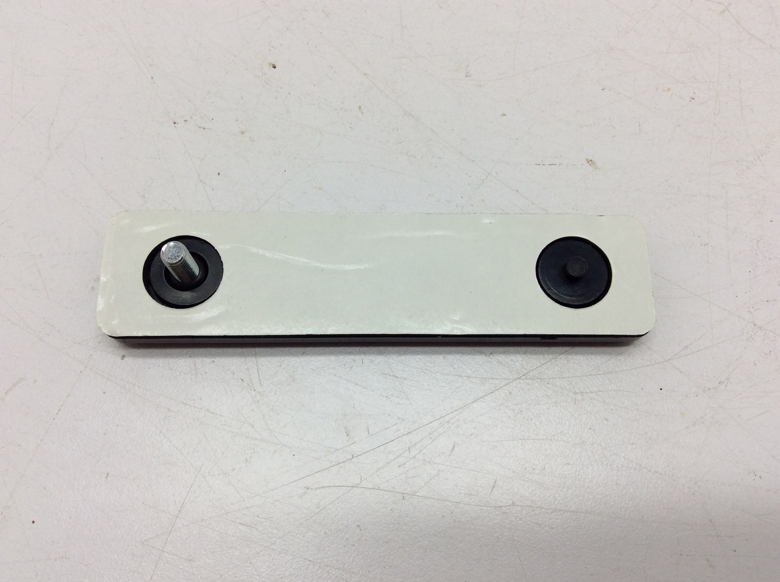 1994 Yamaha rear reflector - Image 2