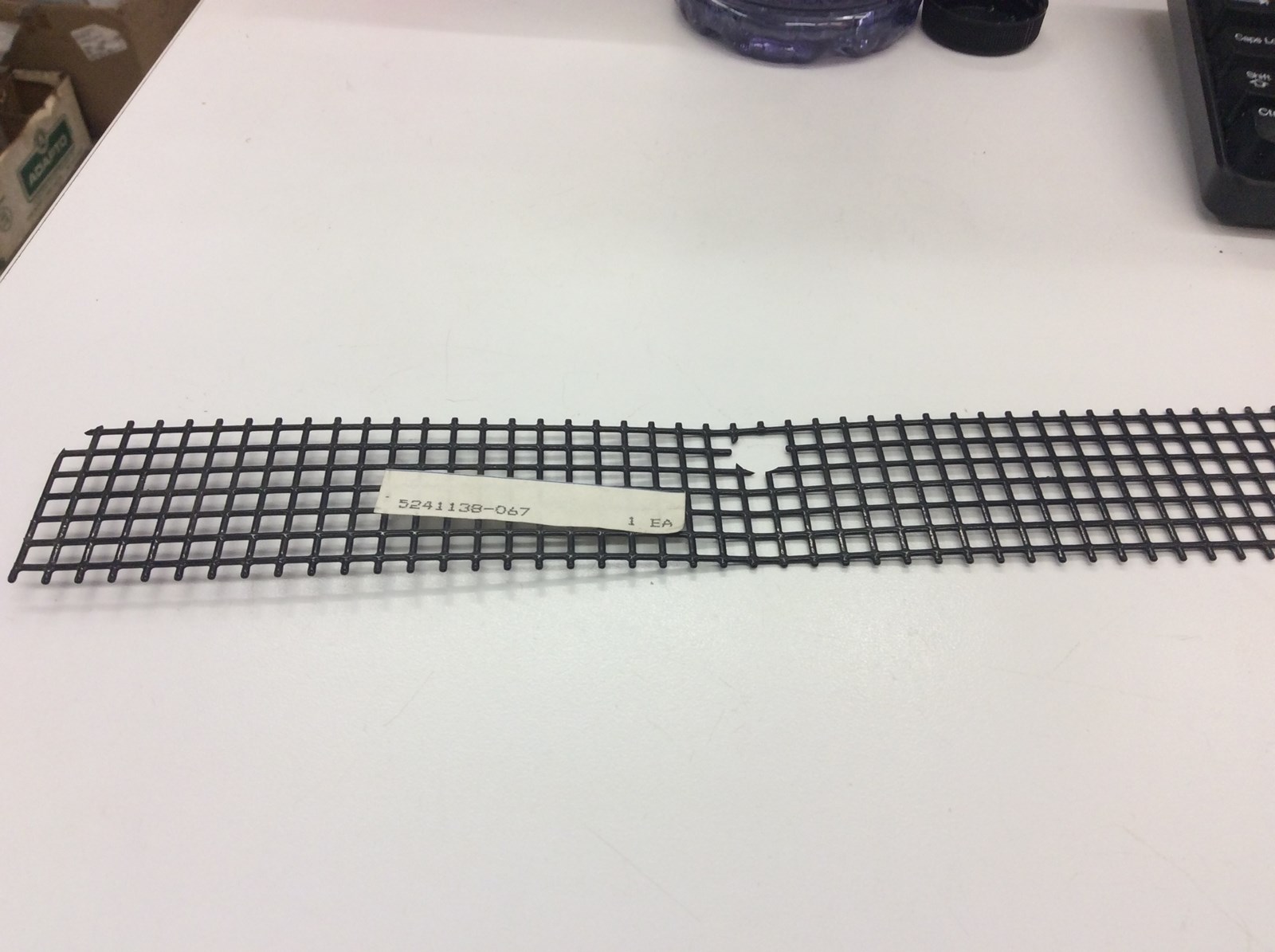 1996 Polaris HOOD SCREEN, CTR LWR