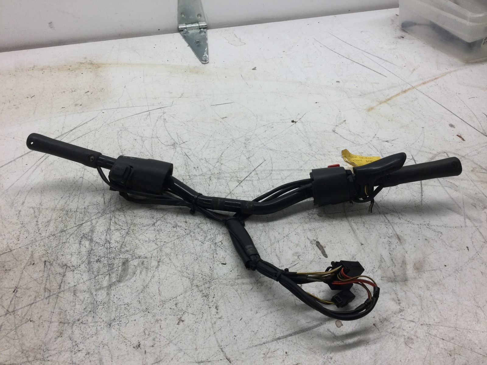 2002 Ski-Doo Handlebar Assembly - Image 3