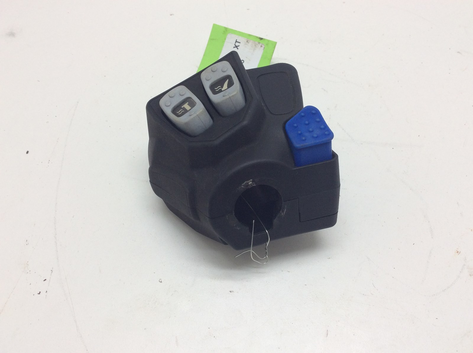 Control,LH - Image 3
