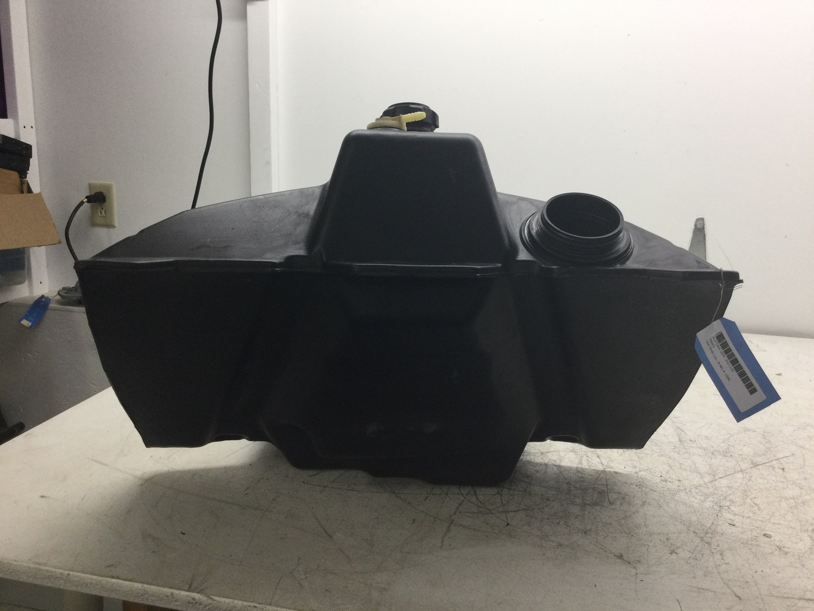 2012 Polaris USED FUEL TANK - Image 5