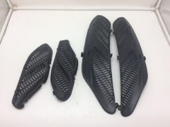 2002 Ski-Doo hood vent set black with clips