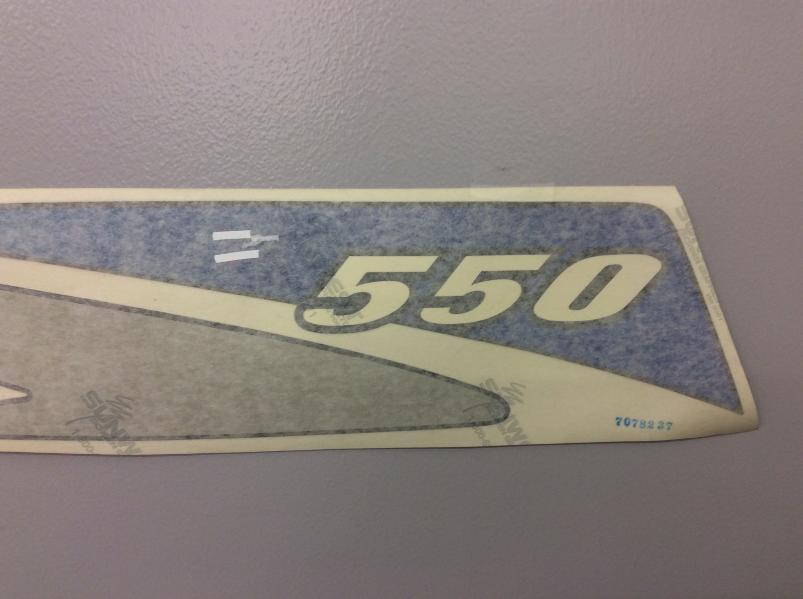 2000 Polaris DECAL - HOOD SIDE BLUE "550" LH - Image 3