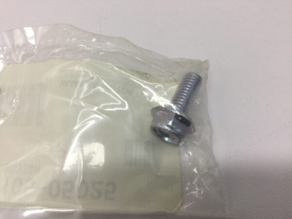 Bolt, Flange - Image 4