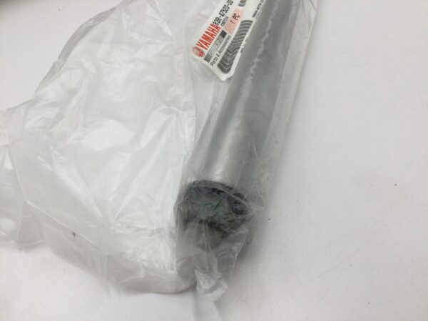 2004 Yamaha Rear Axle / Shaft - Image 3