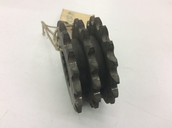 1976 Yamaha Chain Drive Sprocket Triple 17T - Image 3