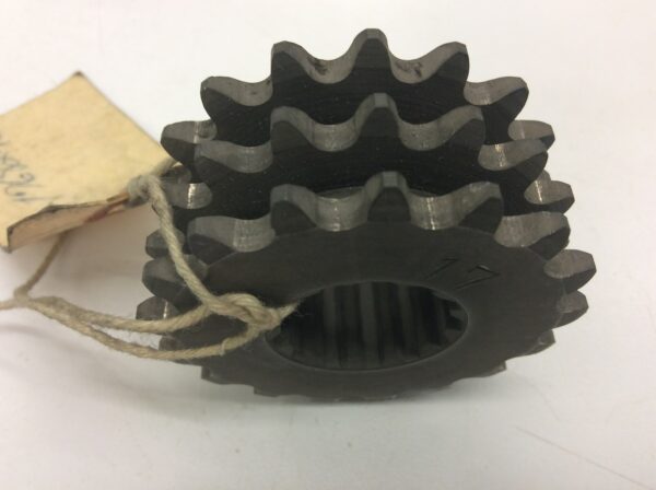 1976 Yamaha Chain Drive Sprocket Triple 17T - Image 4