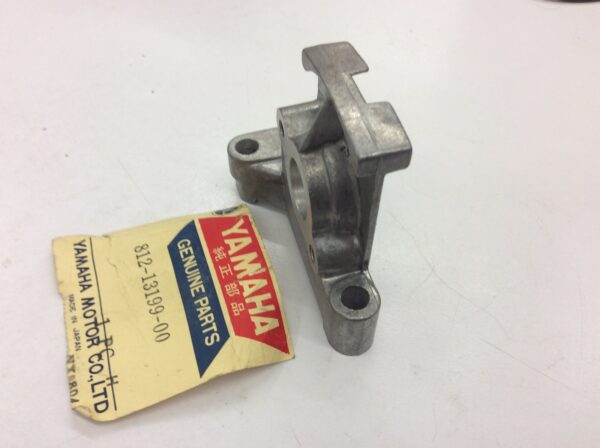 1972 Yamaha Bracket Pump 2 - Image 3