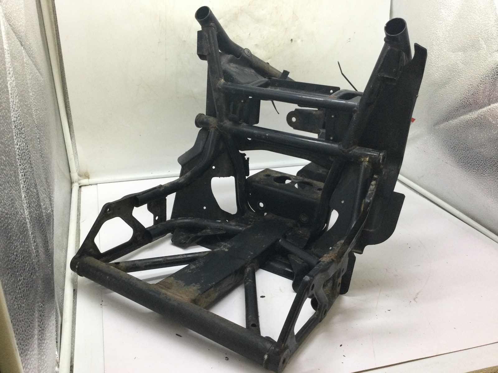 2007 Yamaha front frame comp - Image 4