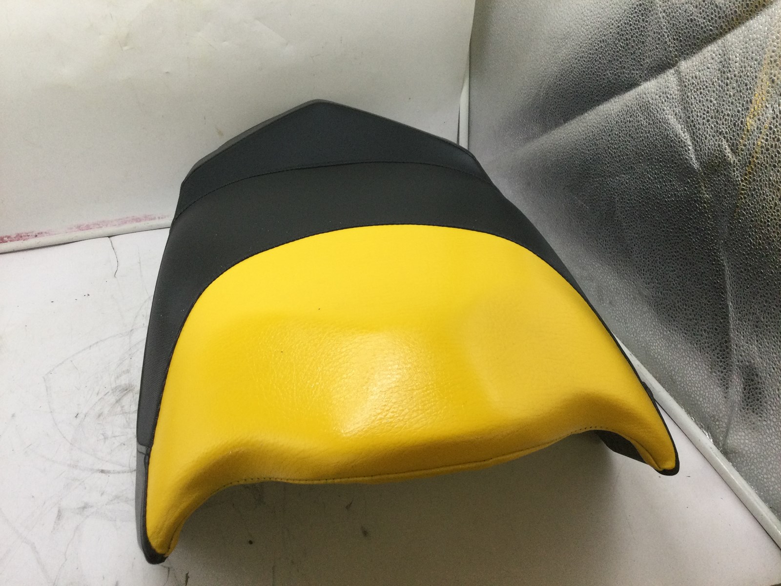 2010 Ski-Doo Seat - Image 2