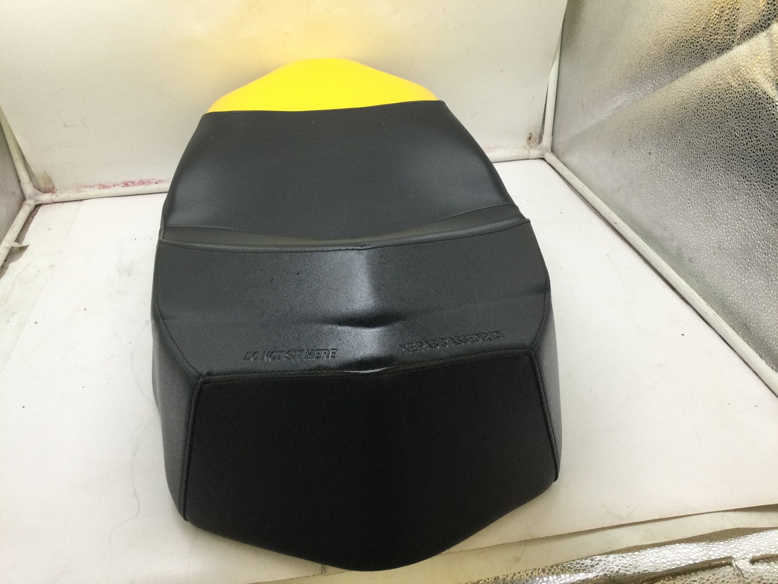 2010 Ski-Doo Seat - Image 4