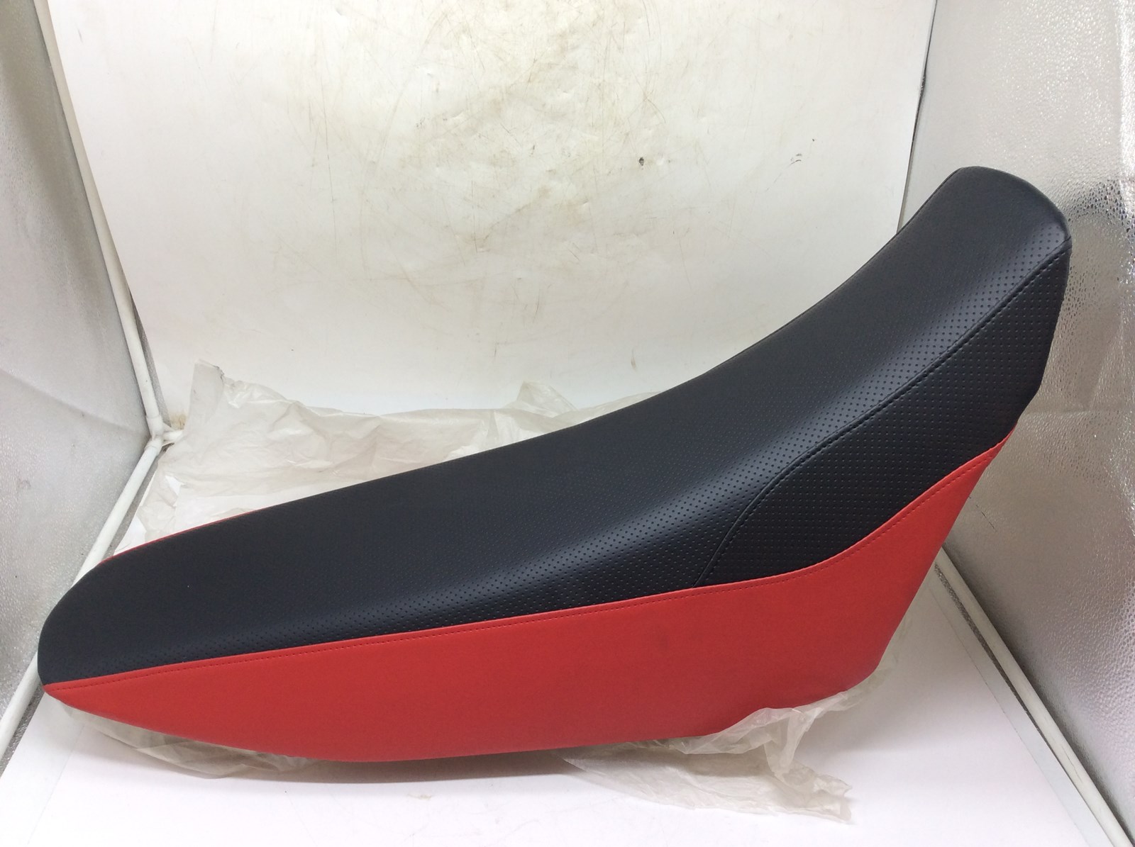 2007 Yamaha seat - Image 2