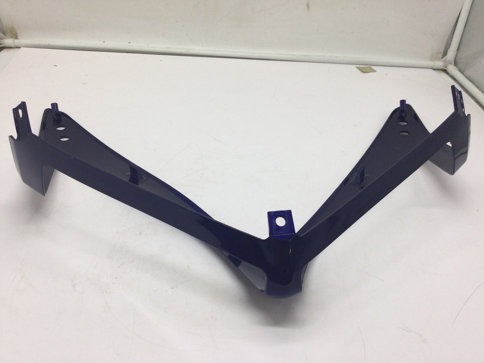 2006 Yamaha head light fairing - Image 5