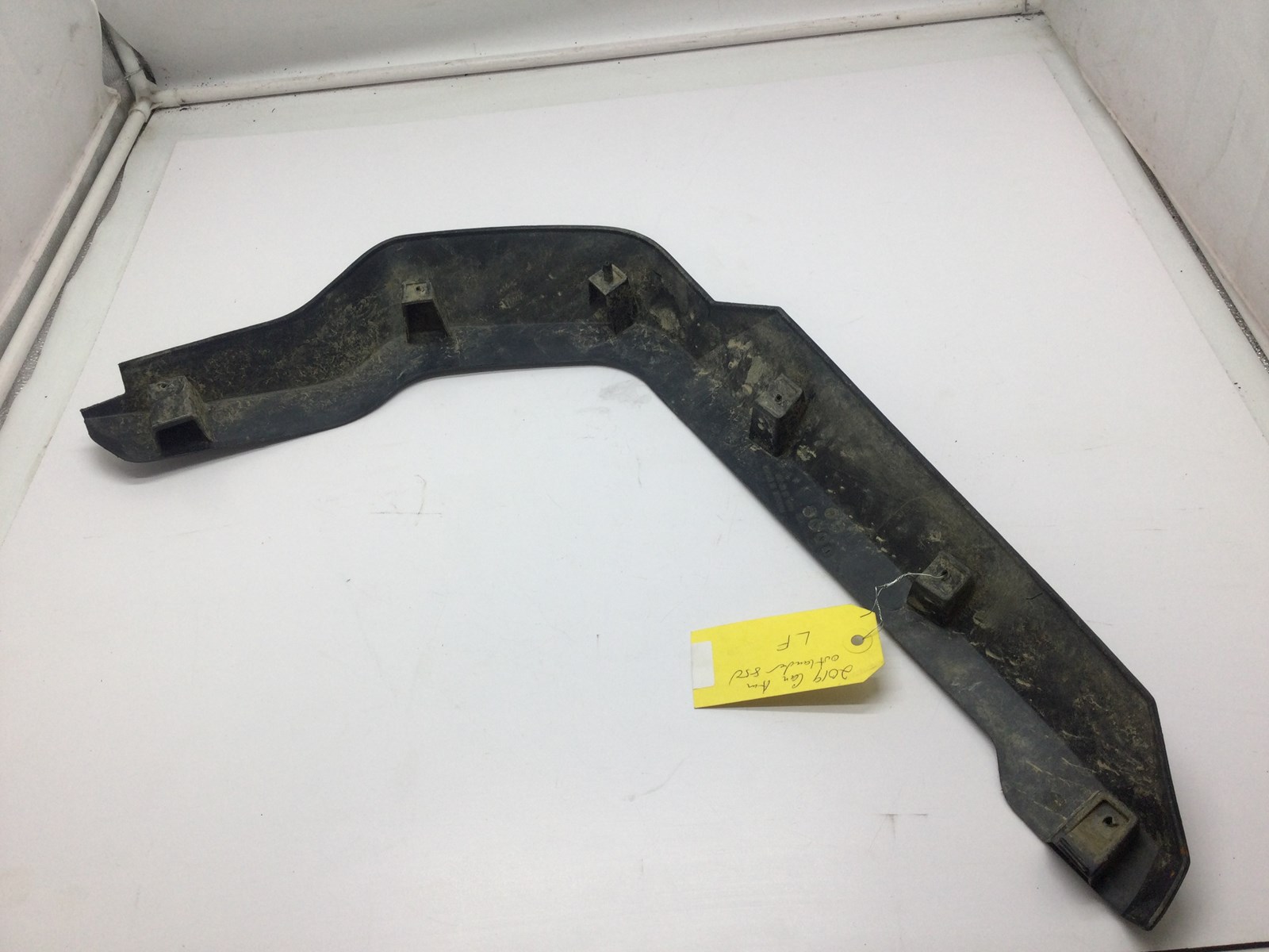 2019 Can-Am LH Front Mud Guard - Image 4