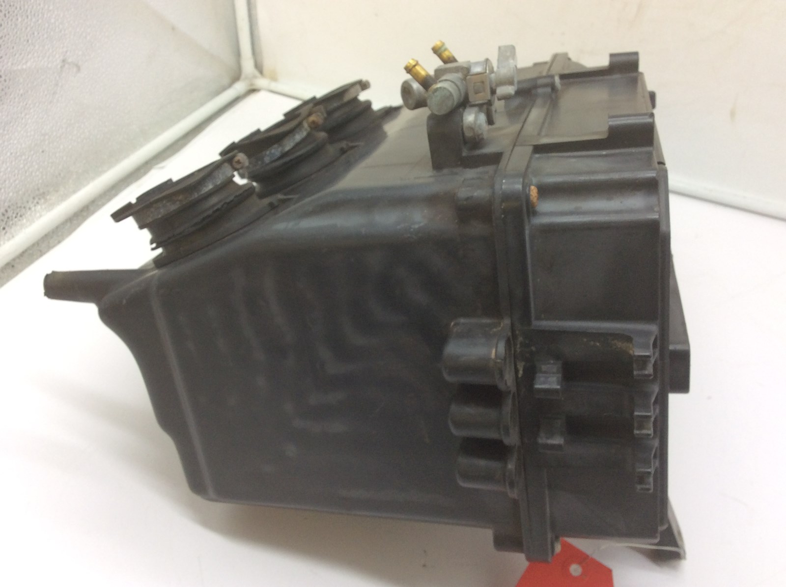 2004 Yamaha airbox - Image 4