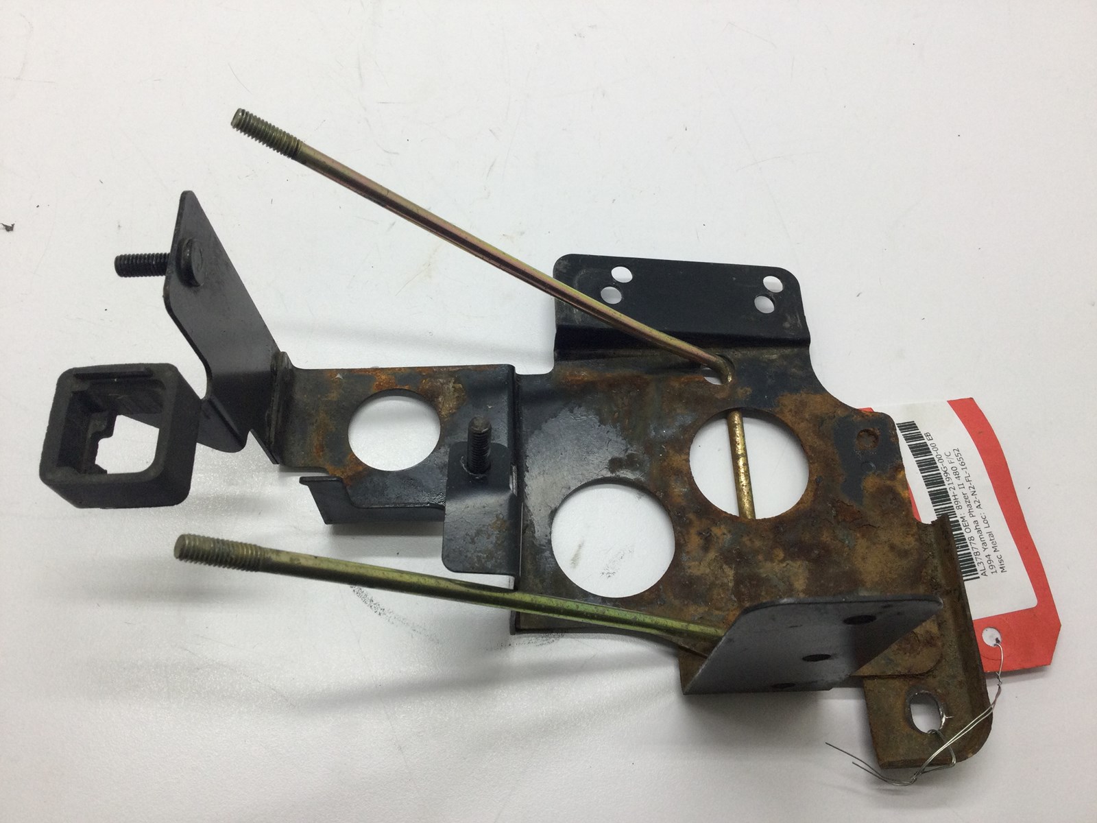 1994 Yamaha Battery Bracket - Image 2