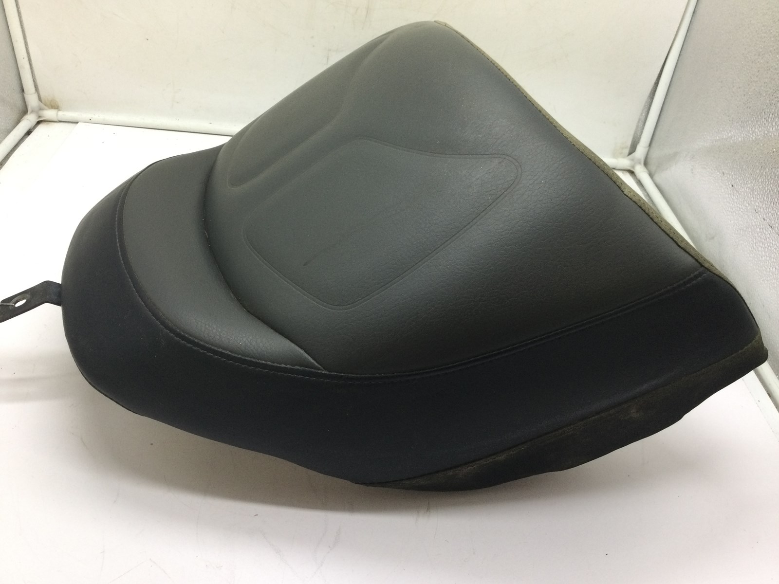 2007 Yamaha seat - rear - Image 2