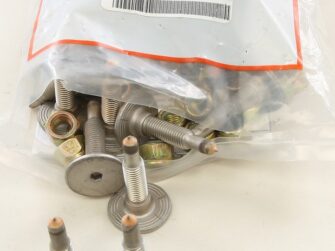 WOODYS SIGNATURE SERIES STAINLESS STEEL STUDS 1.175" 72/PK