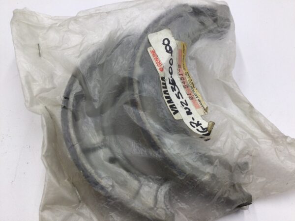 1980 Yamaha NOS Rear Brake Shoes - Image 2