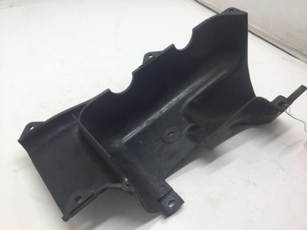1988 Yamaha Motor Shroud - Image 4