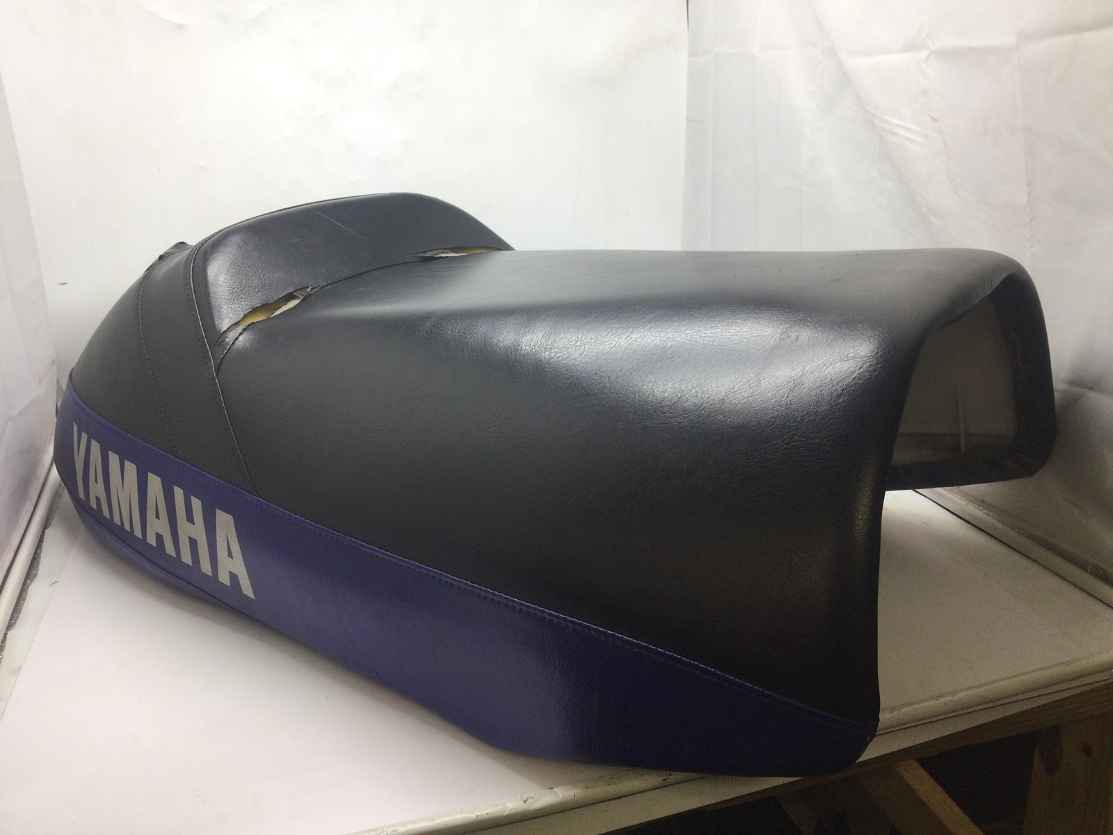 2002 Yamaha Seat