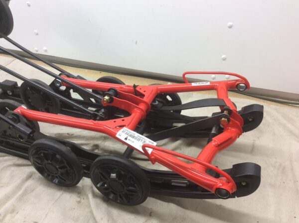 2021 Ski-Doo Renegade X, 137" suspension NEW - Image 3
