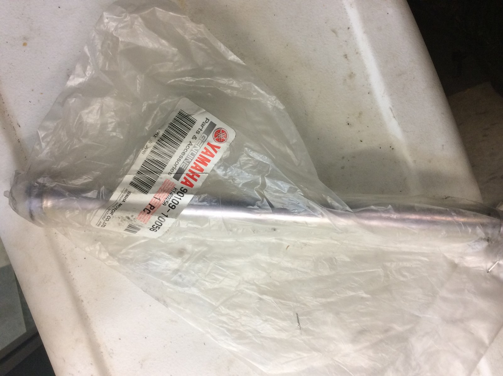 2011 Yamaha front suspension bolt - Image 3