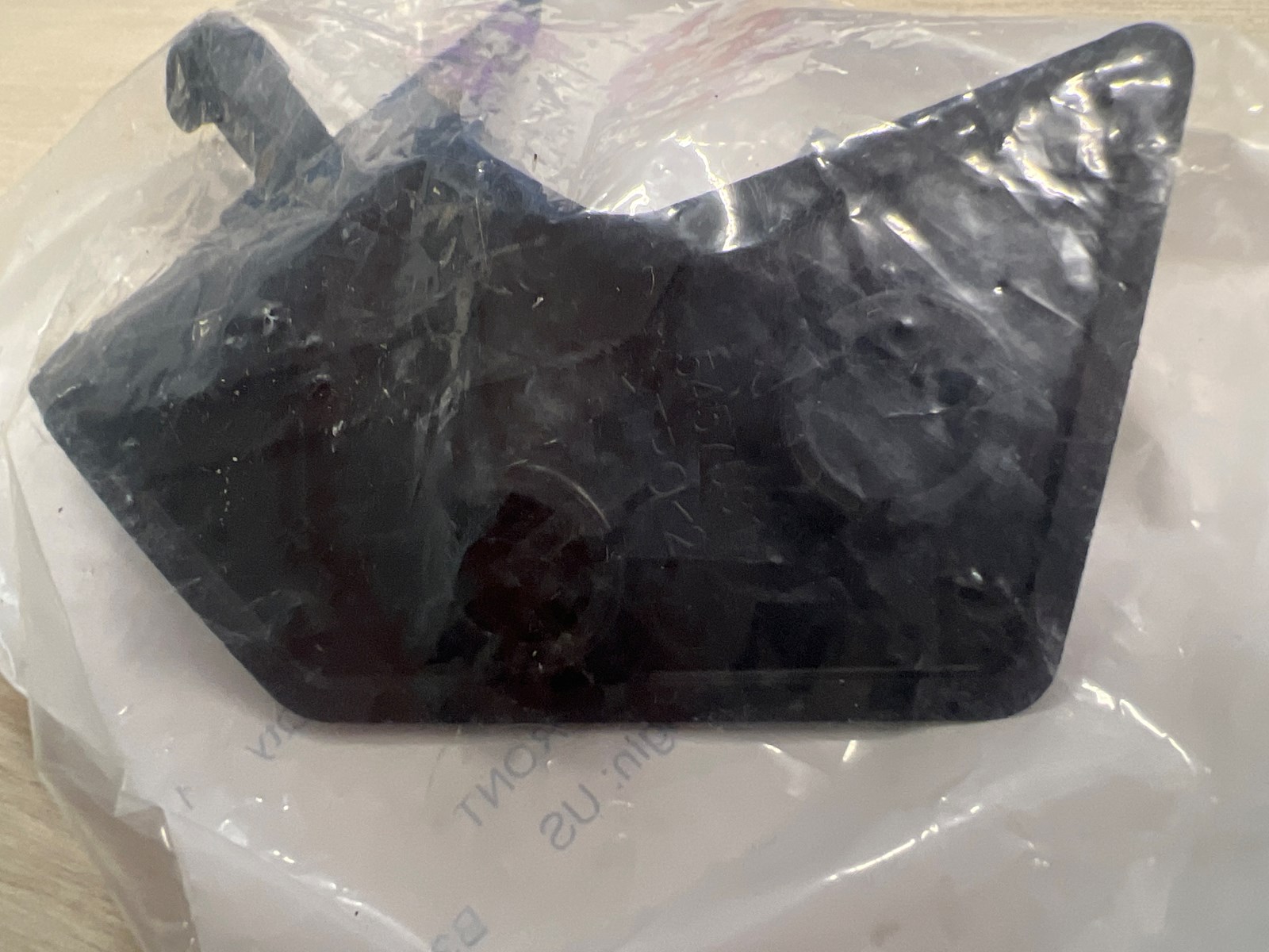 2021 Polaris MOUNT-WINDSHIELD FRONT (RIGHT HAND) - Image 2