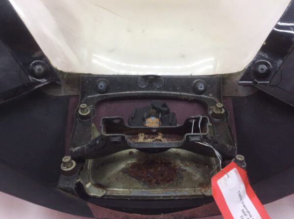 1992 Yamaha Headlight Fairing Assembly - Image 3