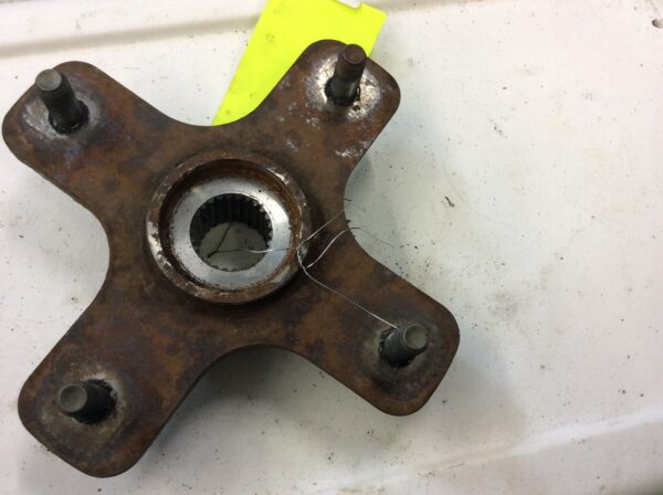 2005 Can-Am Outlander 400 front or rear wheel hub - Image 4
