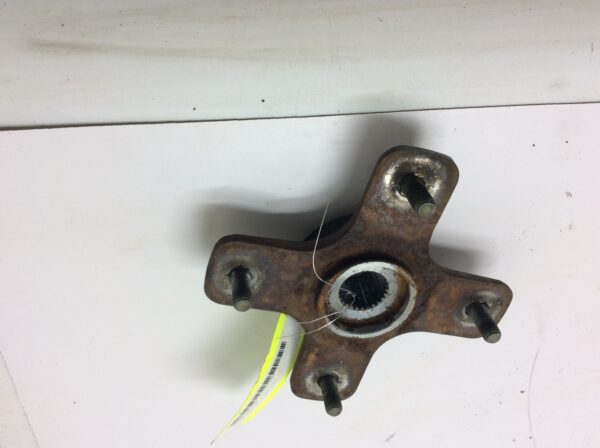 2005 Can-Am front wheel hub (outlander 400) - Image 5
