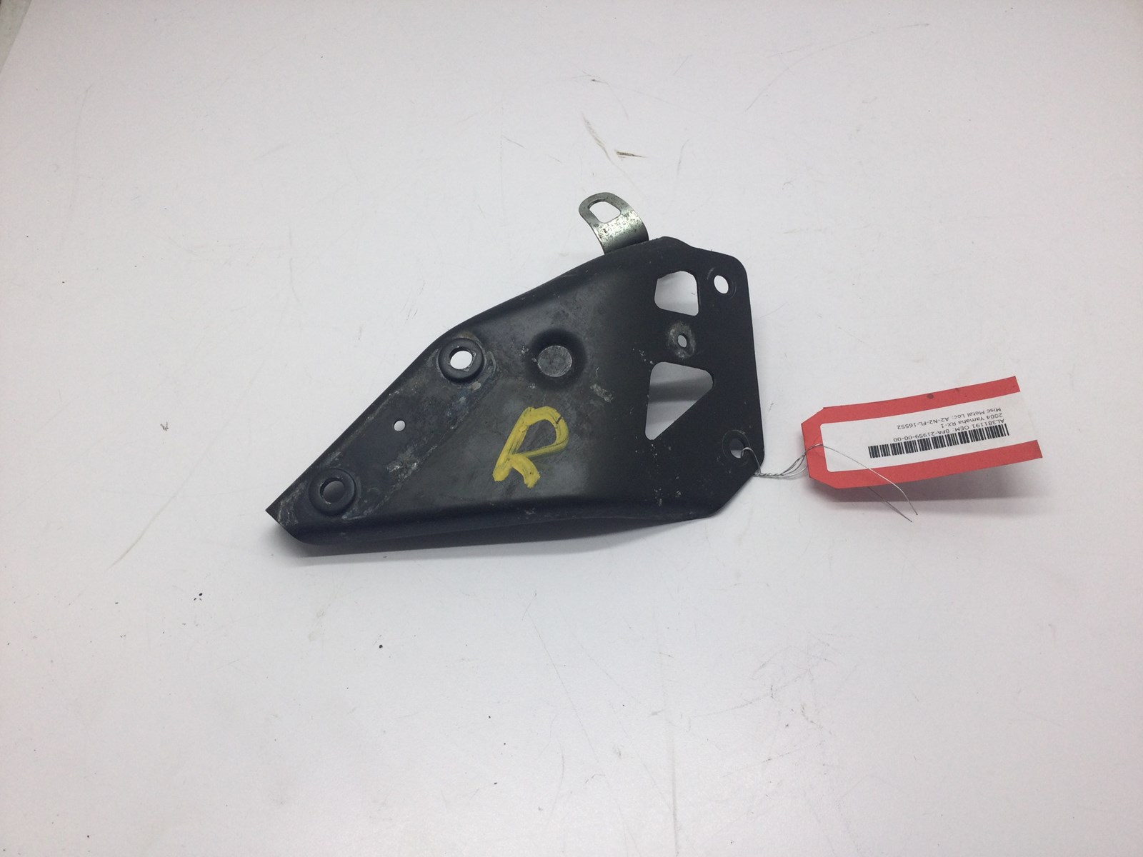 2004 Yamaha Right front Bumper support - see comments