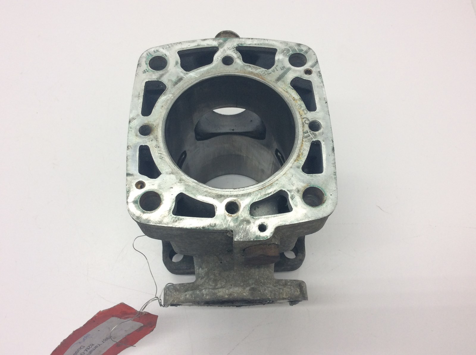 1987 Yamaha Cylinder Core / Needs honing & boring .60 Over