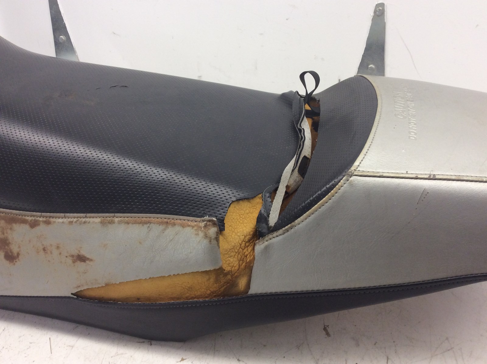 2004 Yamaha Seat - Image 5