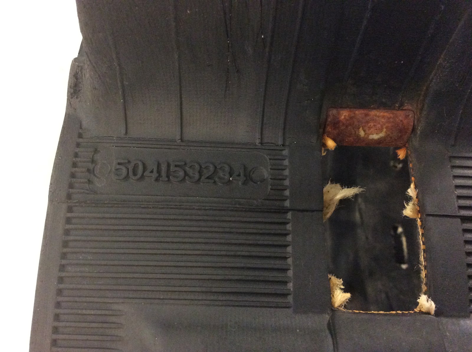 2016 Ski-Doo 16x174 track - Image 5