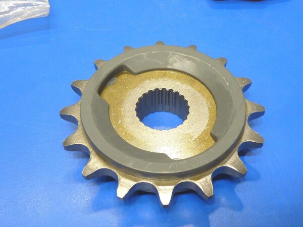 1998 Yamaha Sprocket Drive 16 Tooth - Image 2