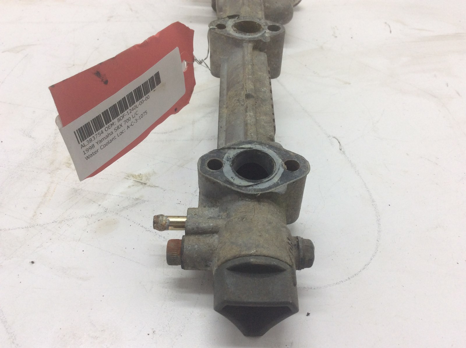 1998 Yamaha SRX 700 L/C Coolant joint Manifold - Image 3