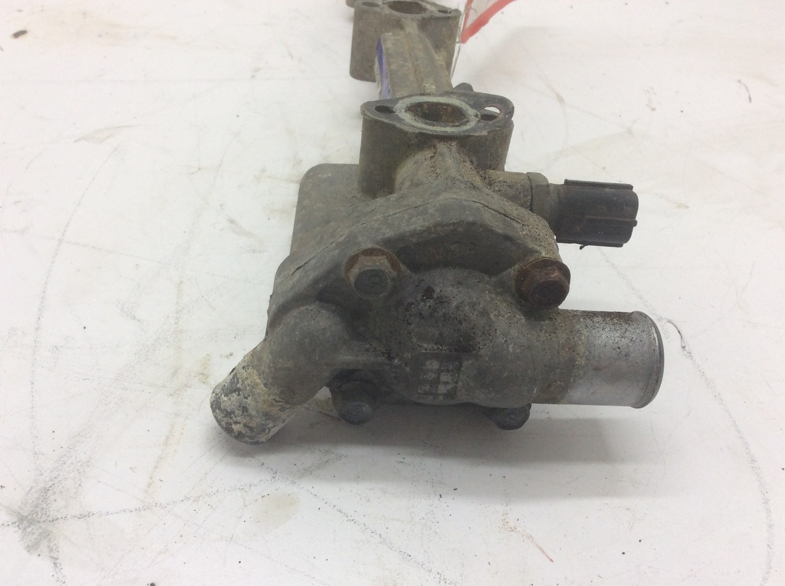 1998 Yamaha SRX 700 L/C Coolant joint Manifold - Image 4