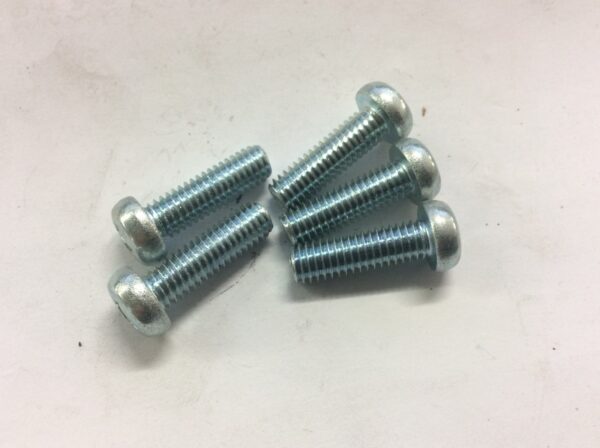 1972 Kawasaki F9, screw (5) - Image 4