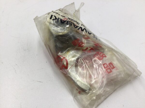 1975 Kawasaki KX250 Shift Fork - Image 2